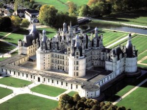 Loire Castles Under Siege: How Climate Change is Putting Historic Treasures at Risk