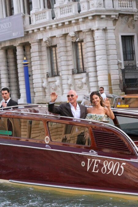 Jeff Bezos and Lauren Sánchez Tie the Knot in a Glamorous Venice Celebration – Don’t Miss the Stunning Photos!