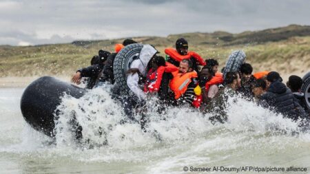 UK Experiences Unprecedented Surge in Migrant Arrivals on Small Boats