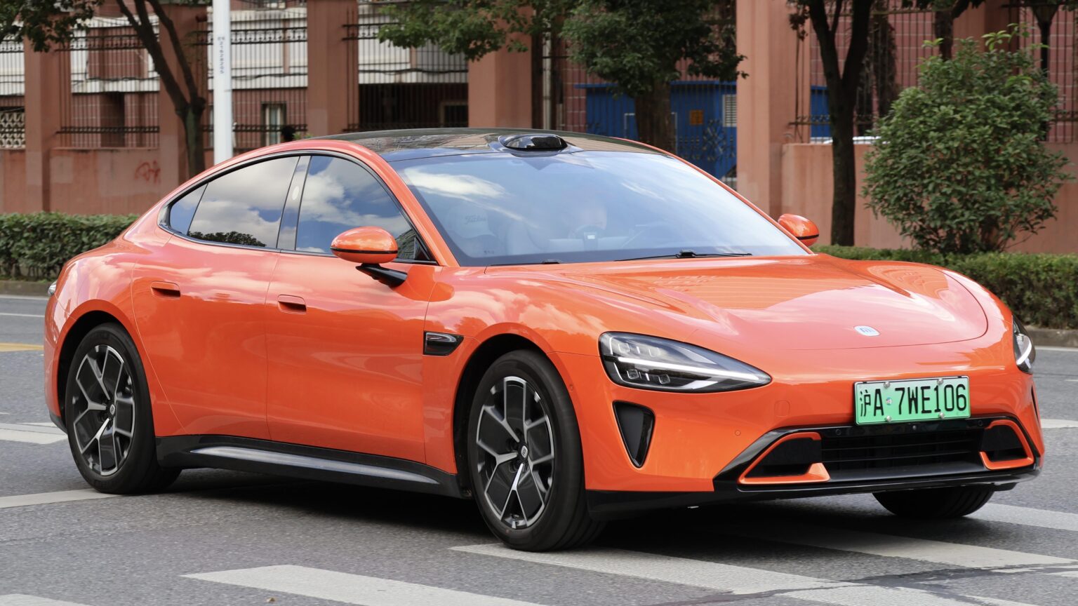 Xiaomi Sets Sights on Global Car Market Expansion Starting in 2027, CEO Announces
