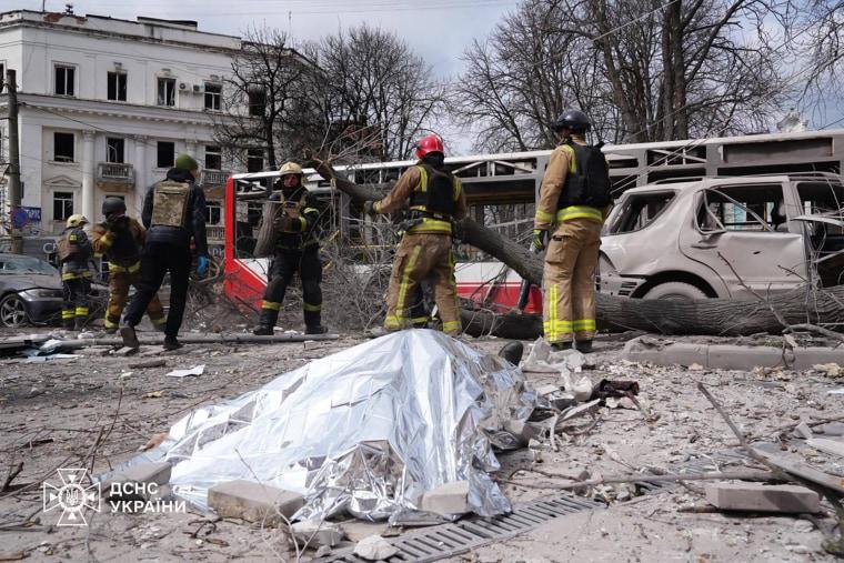 Tragic Toll: Devastating Russian Attack Claims Lives in Ukraine’s Dobropillia