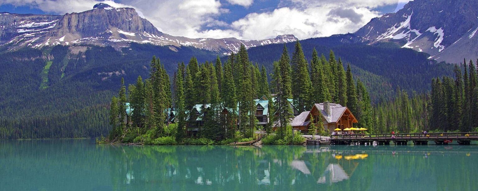 Canada Slashes American Alcohol Imports as US Sales Plunge 66% Amid Tariff Clash