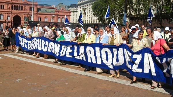 They Refused to Be Silent: The Courageous Grandmothers Who Exposed Argentina’s Stolen Generation