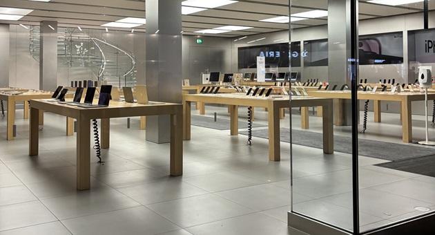 Apple Unveils Stunning New Osaka Store with Cutting-Edge Apple Intelligence Workshop