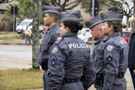 Brazil Police Raid Ex-President Bolsonaro’s Home and Fit Ankle Monitor Amid Flight Risk Concerns