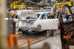 UK Auto Production to Drop 15% in 2025 Before Making a Strong Comeback in 2026