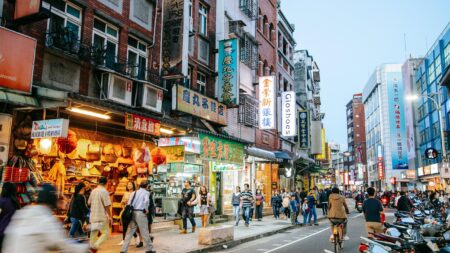 Taiwan Set to Ban US Stopovers as US-China Trade Talks Heat Up
