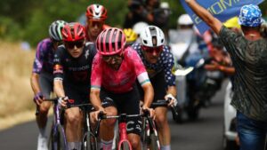 Ben Healy’s Double Victory at the Tour de France Criterium Stuns Fans Despite Finish Line Celebration Mishap – Watch the Drama Unfold!