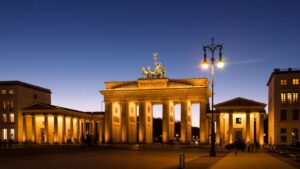 Berlin to Hamburg: Deutsche Bahn Suspends Service on Germany’s Busiest Rail Route