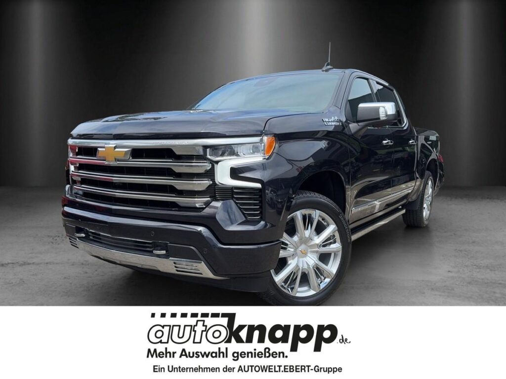 Chevrolet Reveals Revolutionary PHEV Crossover-But US Fans Will Have to Wait Chevrolet Reveals Revolutionary PHEV Crossover-But US Fans Will Have to Wait