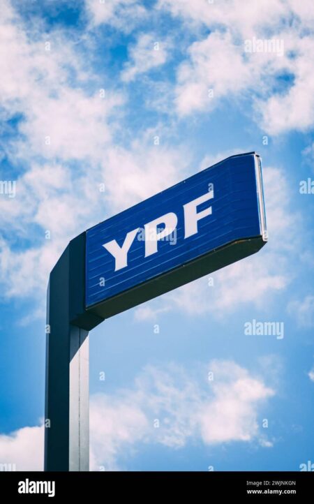 Argentina’s YPF Faces Sharp 90% Profit Drop in Q2 as Fuel Prices Tumble