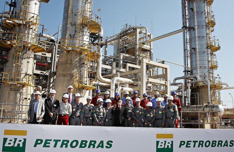 Brazil’s Petrobras Indicates Extra Dividends Unlikely This Year
