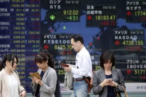 Asia Stocks Soar After Wall Street Rally; Japan Shares Reach All-Time High