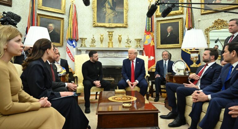 Macron Unveils Trump’s Surprising Offer of Security Guarantees to Ukraine