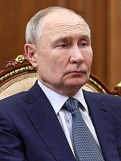 Putin Praises Trump’s Peace Efforts and Suggests Possible Nuclear Deal at Alaska Summit