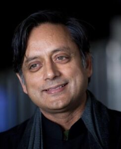 Tharoor Stands Firm on India’s Tough Stance in US Trade Talks, Condemns Surrender to Injustice