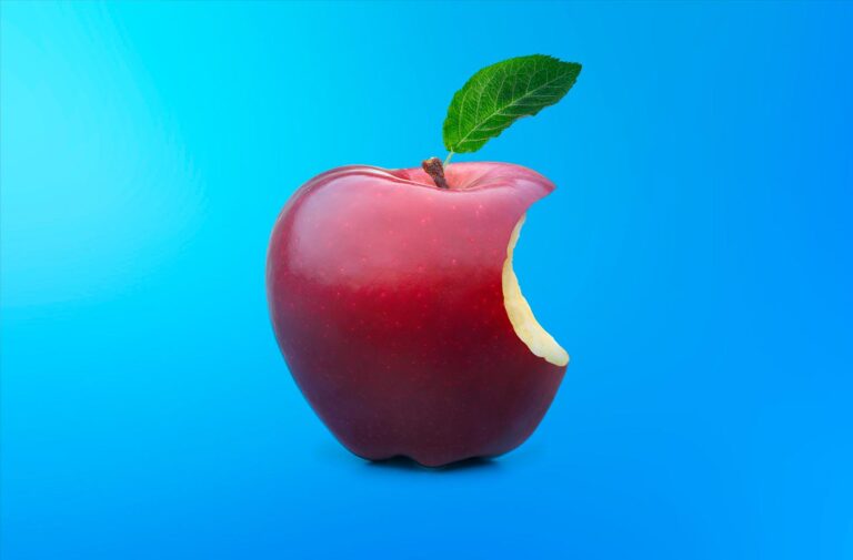 Apple Empowers Canadians with Complete Support for DIY Device Repairs