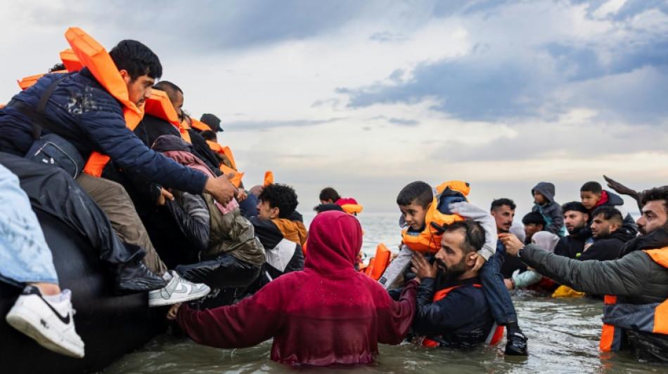 UK Confronts Over 111,000 Asylum Cases Amid Intense Migrant Hotel Controversy UK Confronts Over 111,000 Asylum Cases Amid Intense Migrant Hotel Controversy