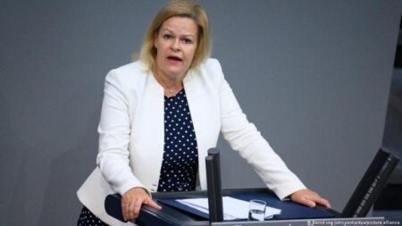 German Minister Calls for Powerful Action Against Russian Strikes on Kyiv