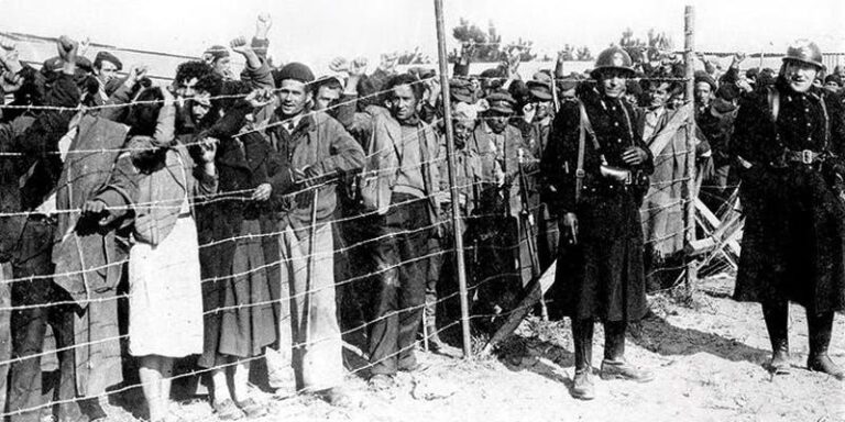 After a Century Away: The Latin American Grandchildren of Spanish Exiles Return Home