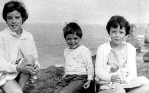 Grandmothers Join Forces in a Heartfelt Quest to Find Hundreds of Missing Children in Argentina