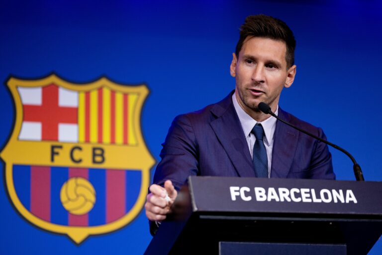 🎥 Emotional Farewell: Messi Shines Bright in Heartfelt Goodbye with Argentina Squad 🇦🇷