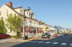 Explore the Charm of Canada’s Only Desert Town Right on the U.S. Border