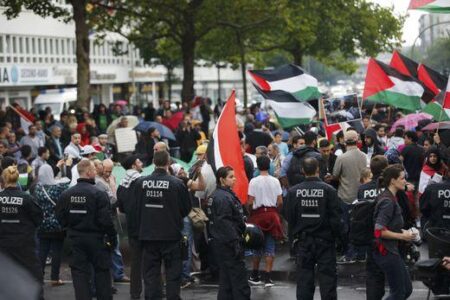Angry Protesters Storm Elbit Branch in Germany, Leading to Five Arrests
