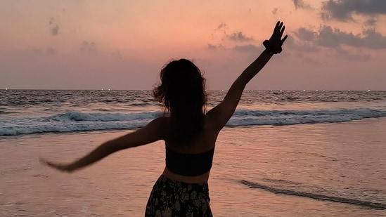 Woman’s Powerful Post on Leaving India “By Compulsion” Sparks Heated Reservation Debate