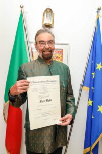 Kabir Bedi to Lead Powerful True-Story Legal Drama ‘USA v Raj’ Directed by Ravi K. Chandran