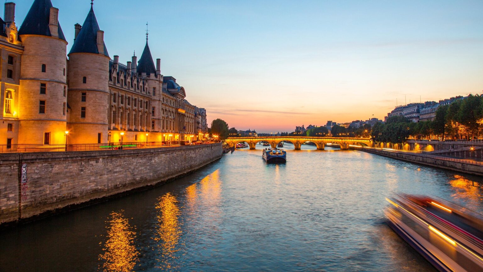 Why Governing France Feels Like an Impossible Challenge