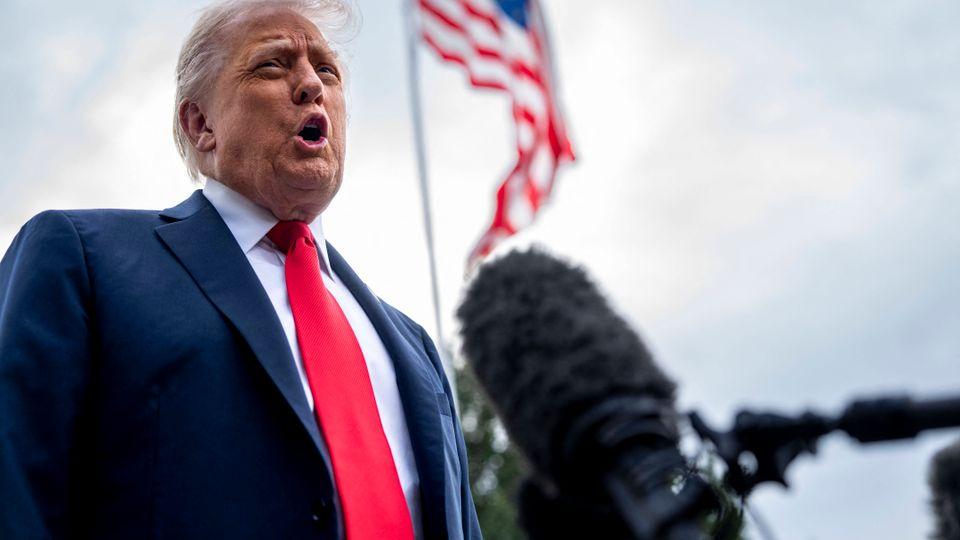 Trump Arrives in the UK for a High-Stakes Two-Day State Visit