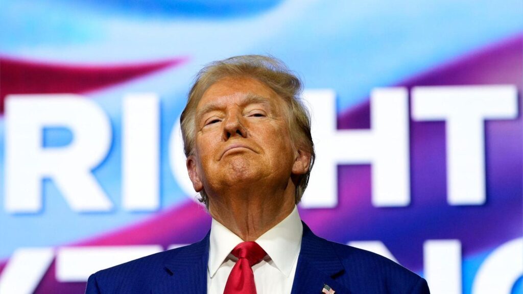 Trump Meets Starmer in U.K. After Grand Royal Welcome at Windsor