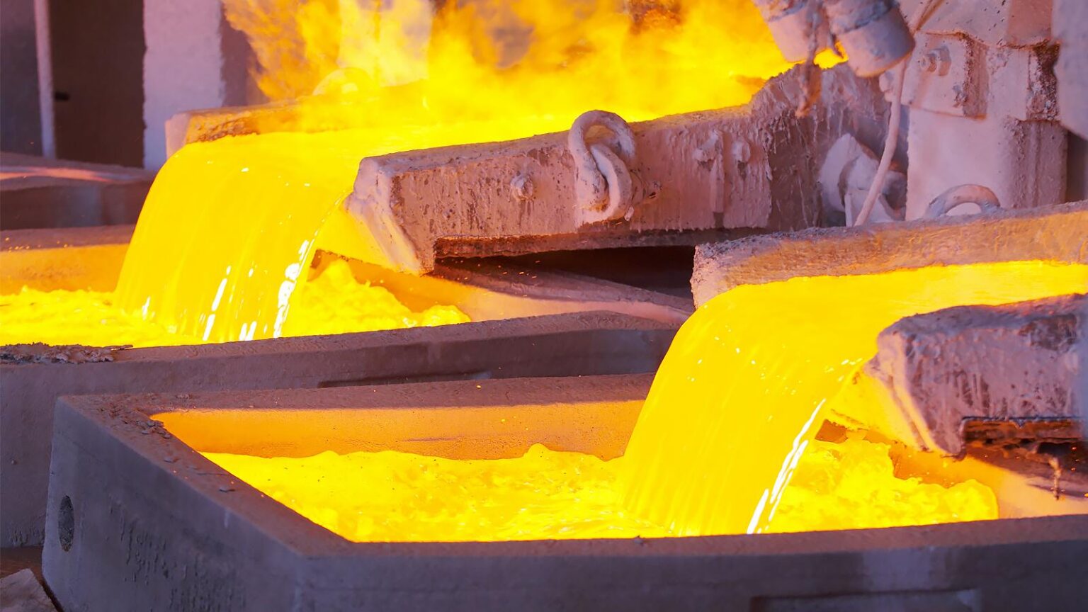 China Considers New Rules to Slash Copper Smelting Capacity, Industry Association Reports