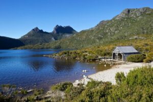 Tragedy Strikes at Cradle Mountain: Hiker Lost Amid Fierce Weather Conditions