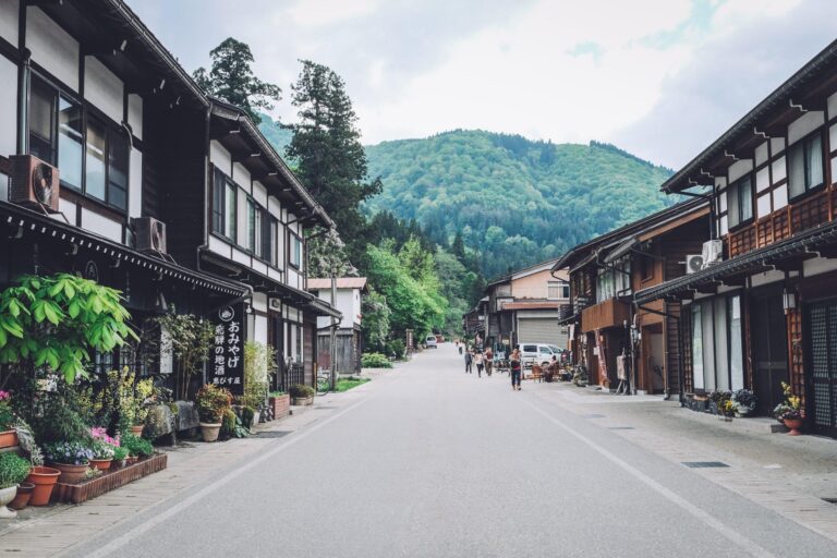 How One U.S. Teacher Beat Burnout by Embracing Simple Life in Rural Japan on Just $1,700 a Month