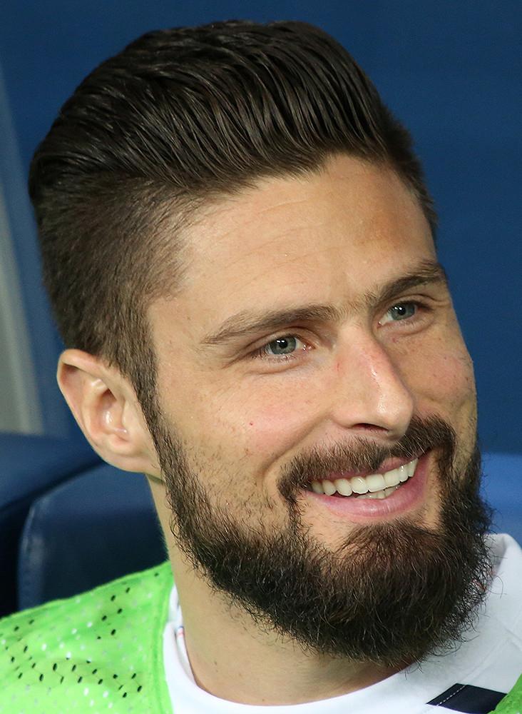 Giroud Reflects on His Best Days in Italy: “At Milan, Many Tell Me They Miss Me
