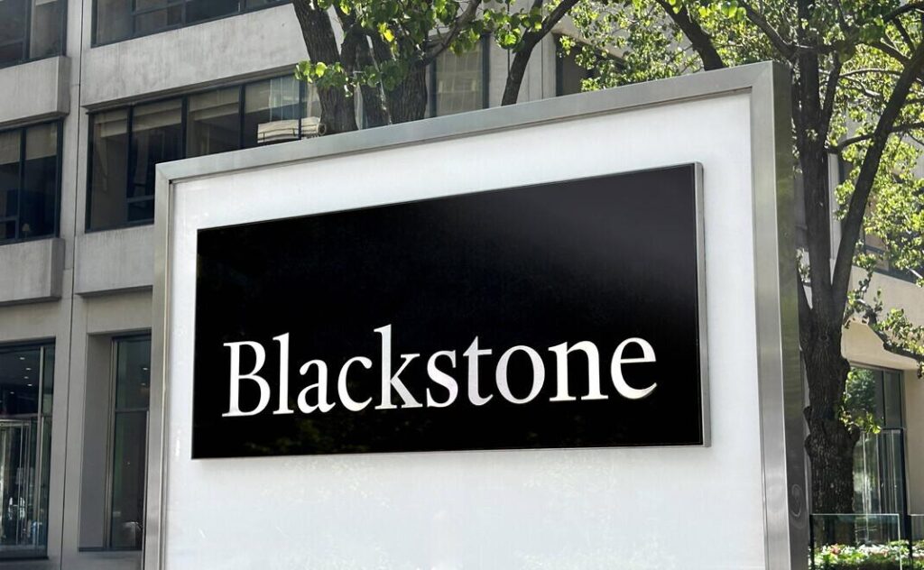 Blackstone Launches £510 Million UK Last-Mile Logistics CMBS Deal Blackstone Launches £510 Million UK Last-Mile Logistics CMBS Deal