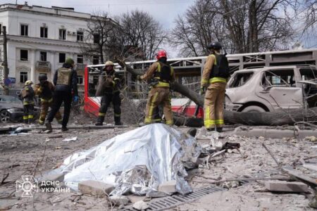 Tragic Toll: Devastating Russian Assault on Ukraine Claims at Least 5 Lives