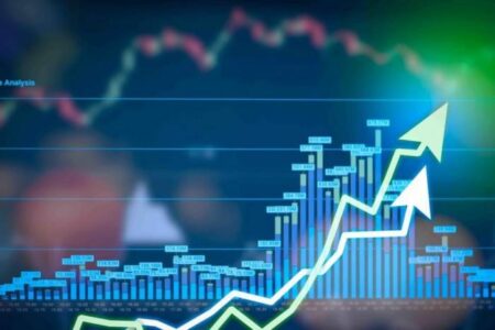 Europe Holds Its Breath Amid France’s Pivotal Economic Crisis