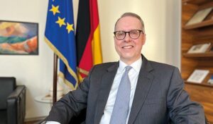 German Ambassador Calls on Both Koreas to Embrace Peace and End Hostilities