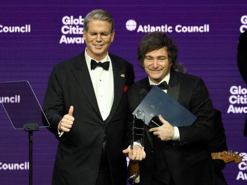 Trump’s $40 Billion Argentina Bailout Plan Ignites Fierce Backlash from MAGA Ally Trump’s $40 Billion Argentina Bailout Plan Ignites Fierce Backlash from MAGA Ally