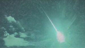Stunning Fireball Illuminates the Night Skies Over Spain and Portugal