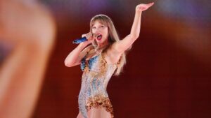 Taylor Swift Fans Set Off on an Exciting Quest to See the Ophelia Painting in Germany
