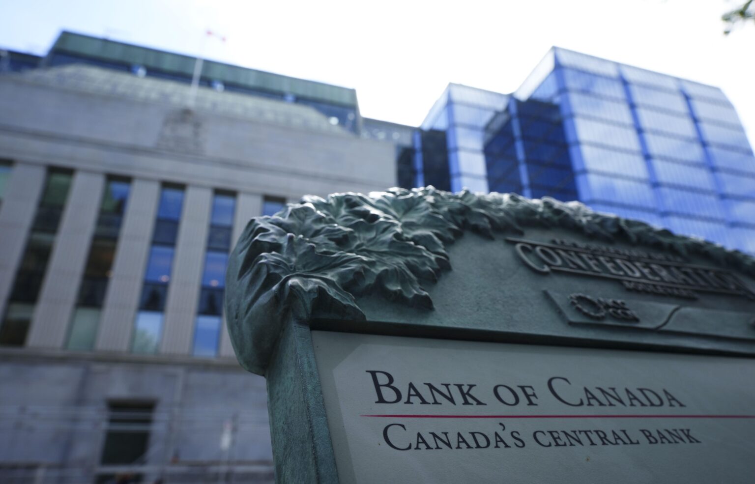 Bank of Canada Confronts Growing Pessimism from Businesses and Consumers Ahead of Crucial Rate Decision