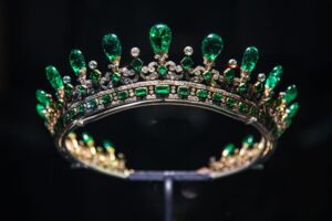 The Great Heist: Uncovering the Mystery Behind the Stolen Historic Jewels from the Louvre