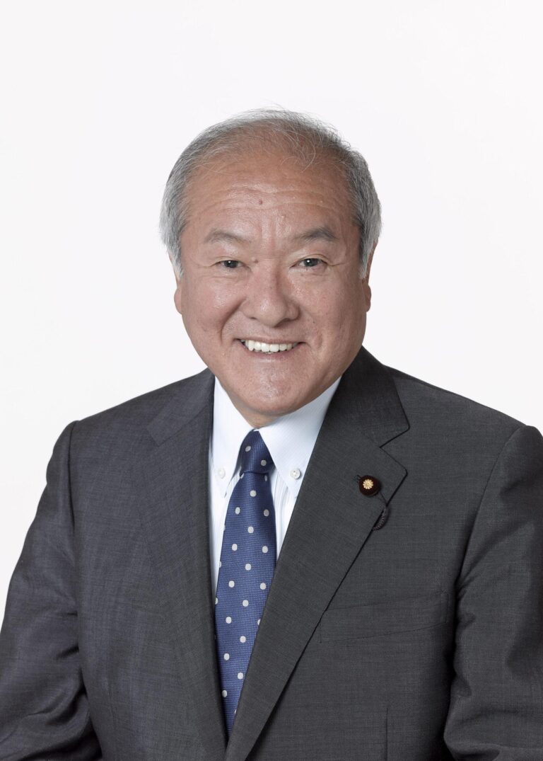 Japan’s Next Finance Minister Set to Shake Up Yen Bears