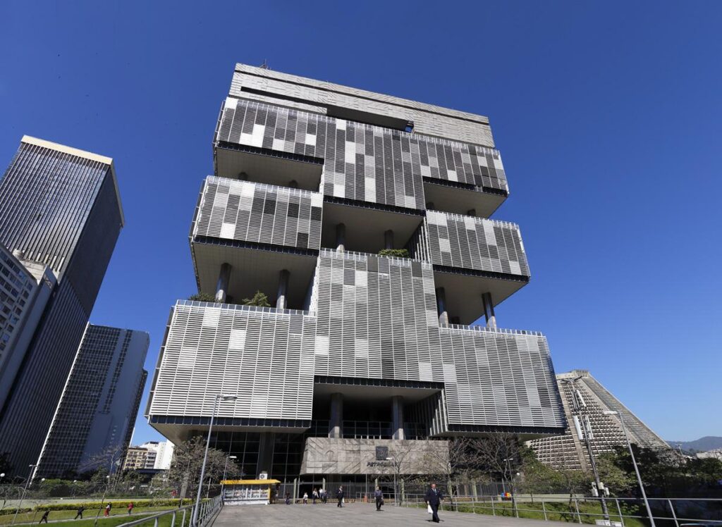 Petrobras and Equinor Dominate Brazil’s Pre-Salt Auction as Top Winners