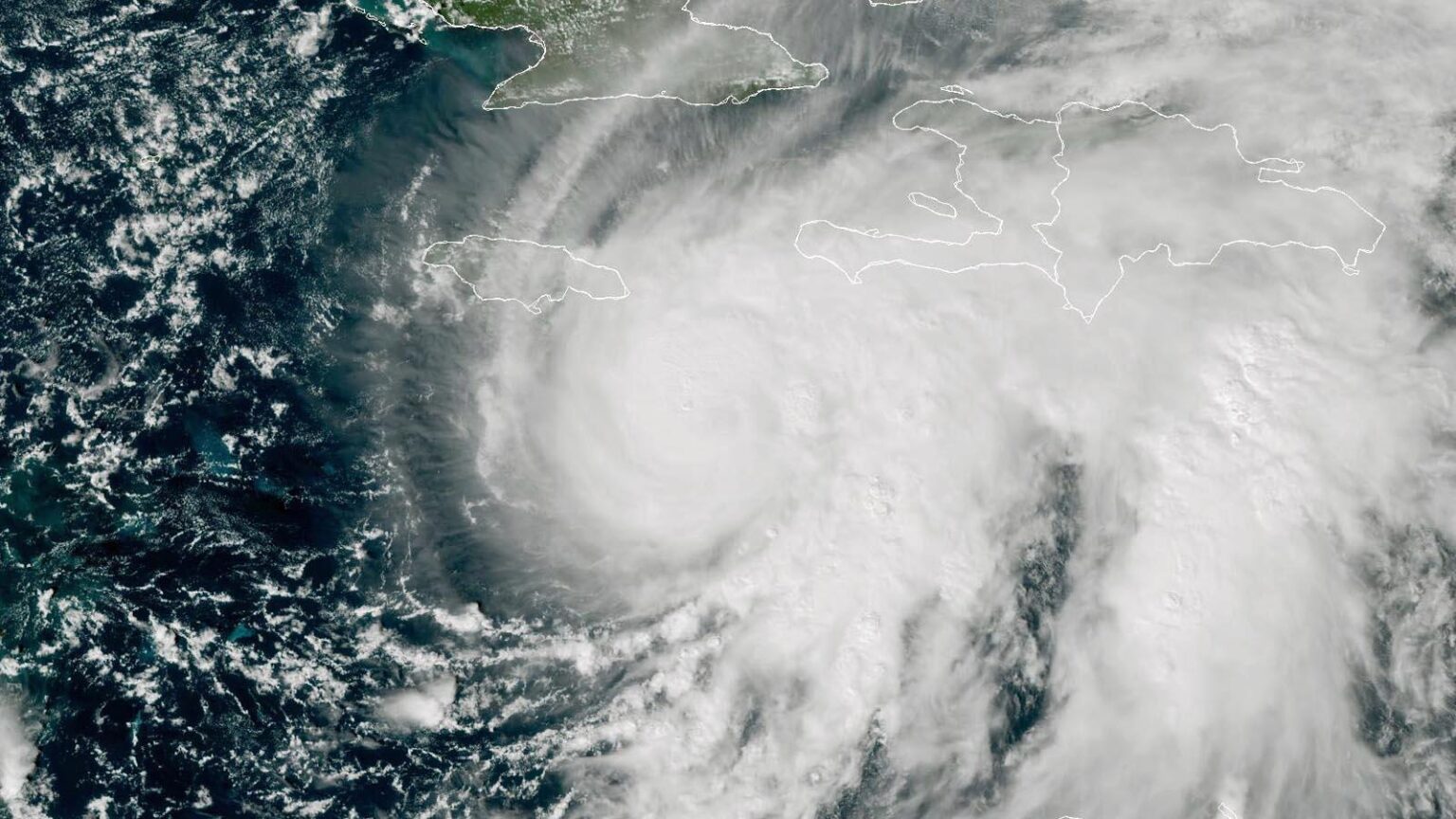 Hurricane Melissa Set to Strengthen into a Fierce Category 5 – Follow Its Path Now!