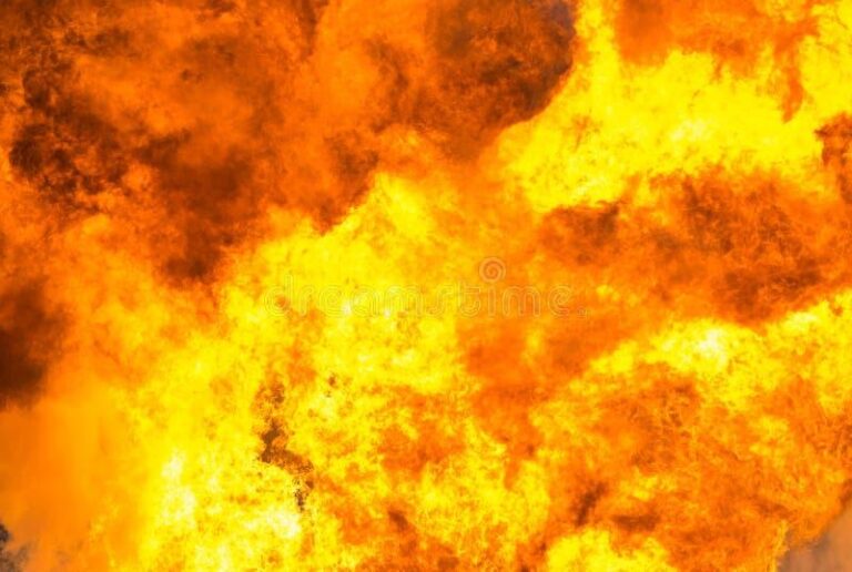 Devastating Drone Strikes Ignite Explosions Across Kherson Devastating Drone Strikes Ignite Explosions Across Kherson